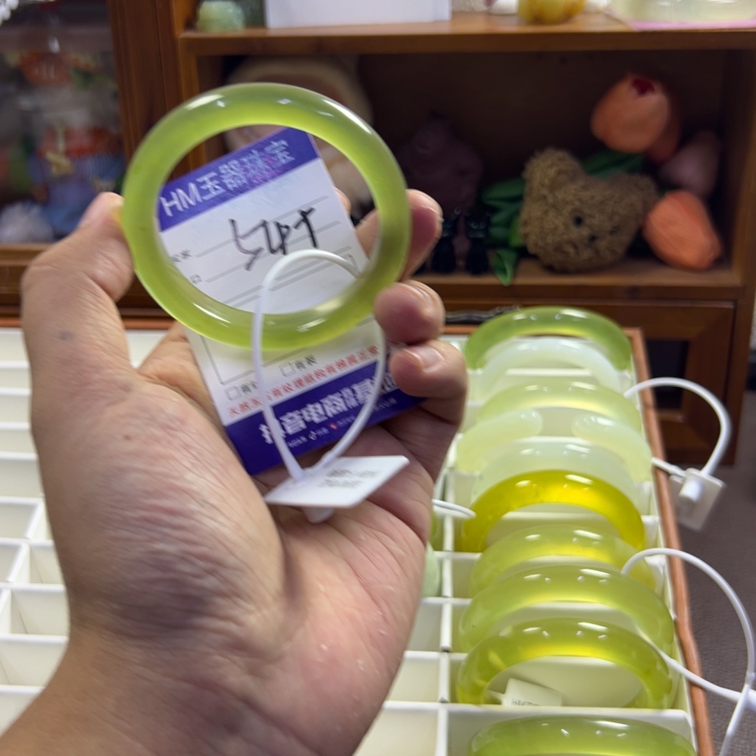 蛇纹石玉未镶嵌手镯^_^532