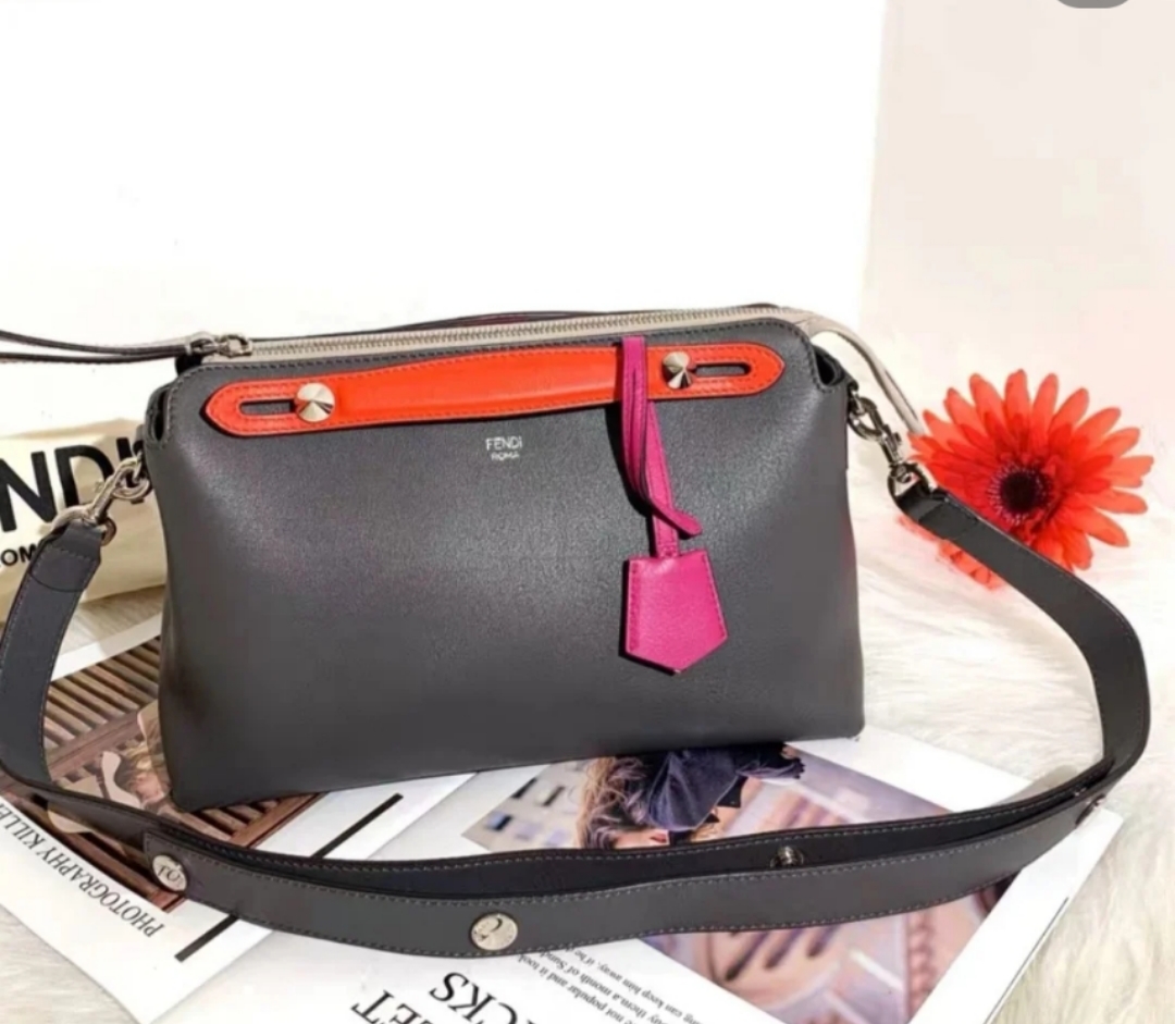 95新 FENDI/芬迪 芬迪 单肩包