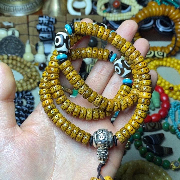 大叶紫檀（黑酸枝木类）