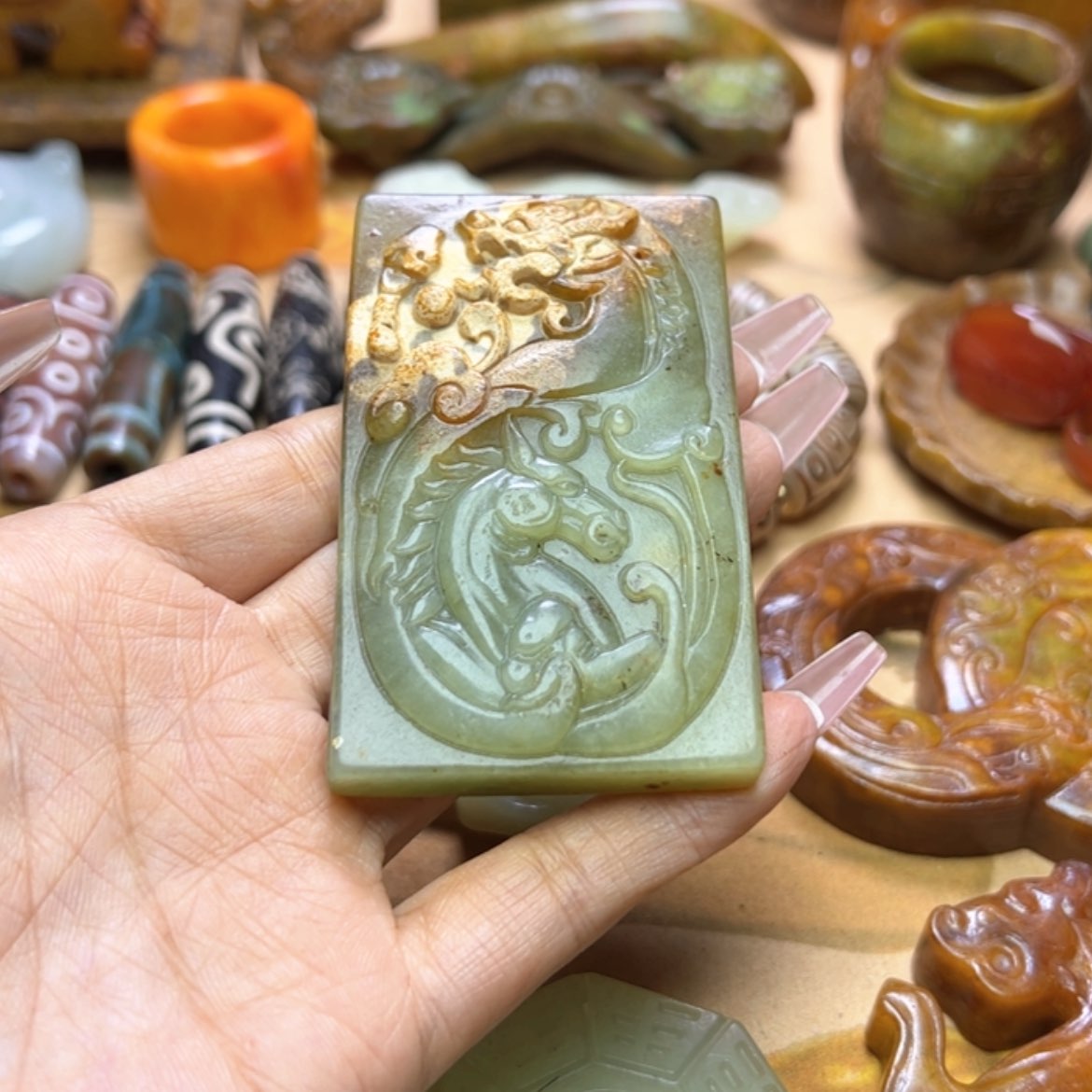 【闪购商品】蛇纹石玉颈饰未镶嵌