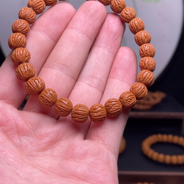 桃核手串9.5黑龙手串