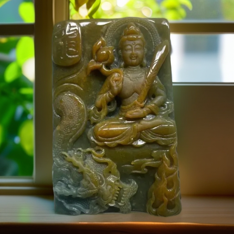 纯天然A货双彩纯手工黄翡巧雕俏色虚空藏守护