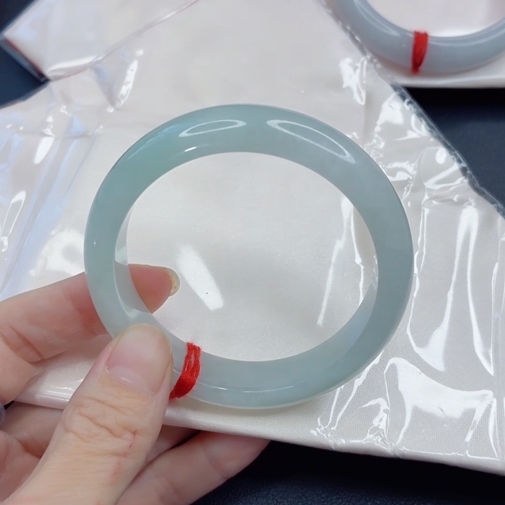 延***窗翡翠未镶嵌手镯手镯