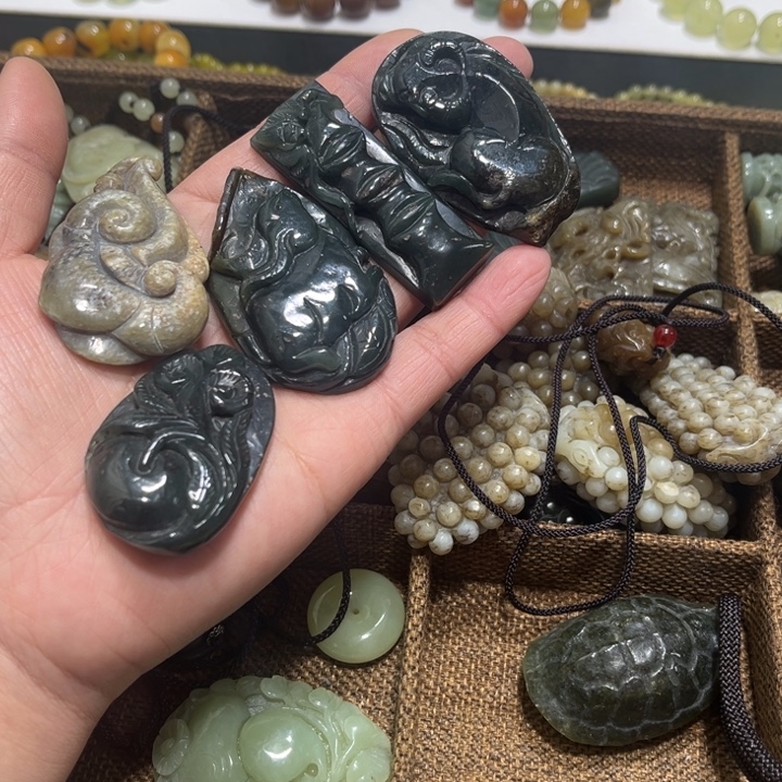 蛇纹石玉未镶嵌手链