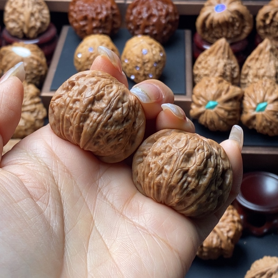 ****呀吊坠文玩核桃凤凰山