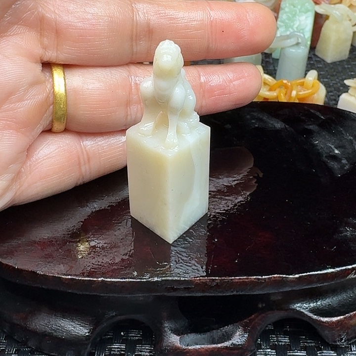 老挝石是真真正正章