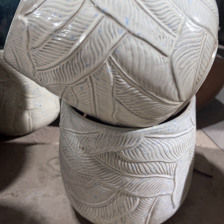 红陶瑕疵18-21两个