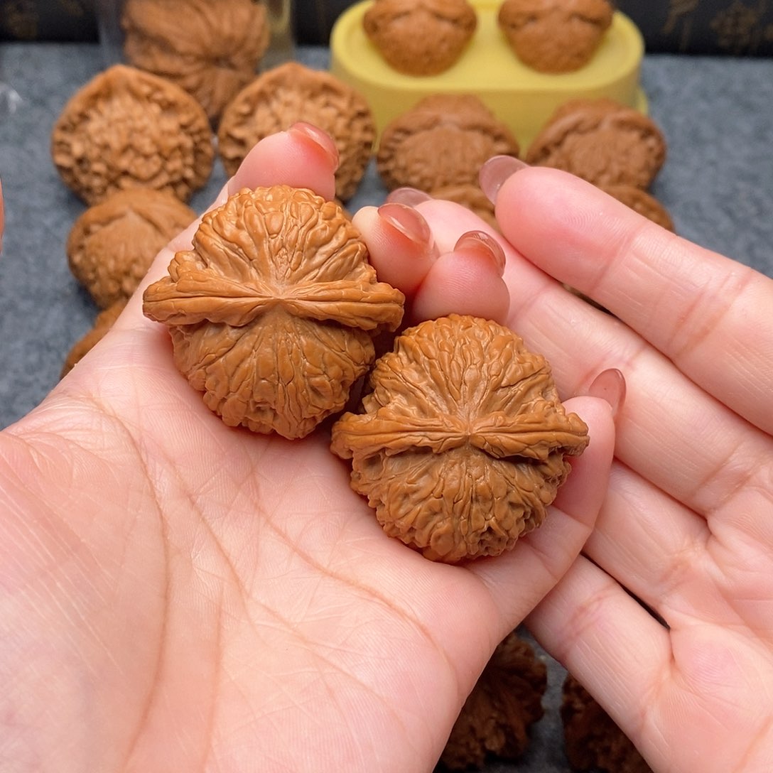 文玩核桃把件小*子精品白狮子42全品