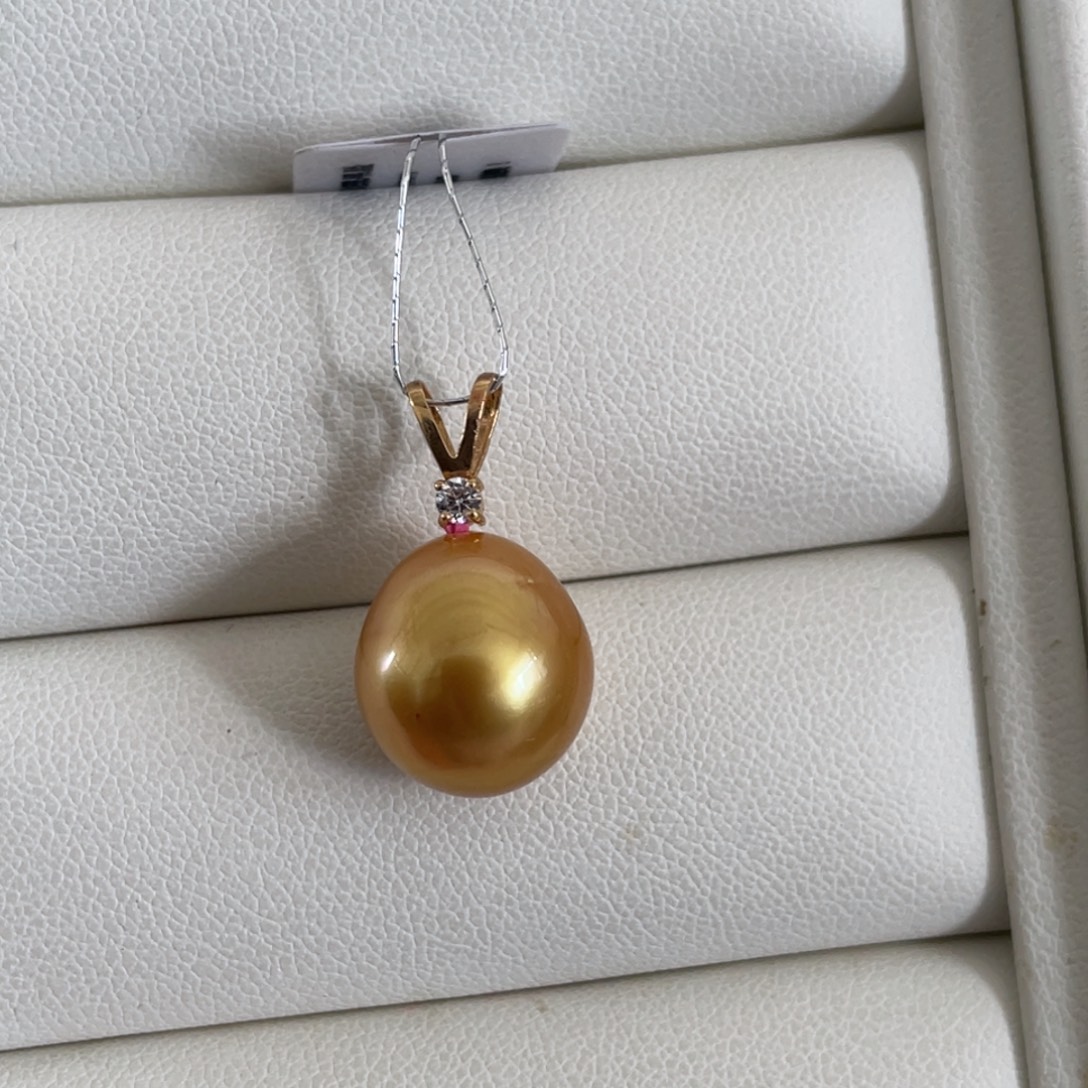 18K金镶嵌海水珍珠颈饰12.2mm