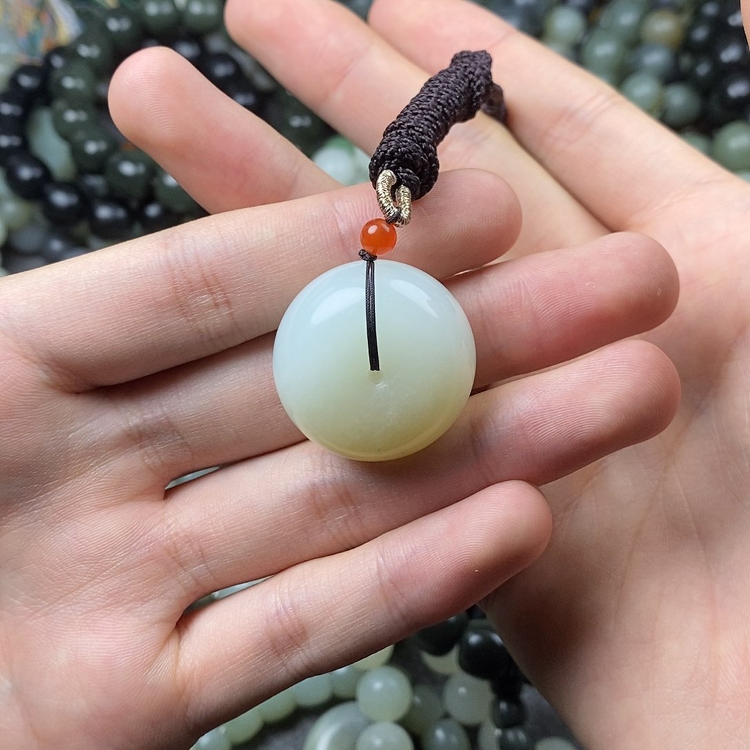 手串未镶嵌和田玉