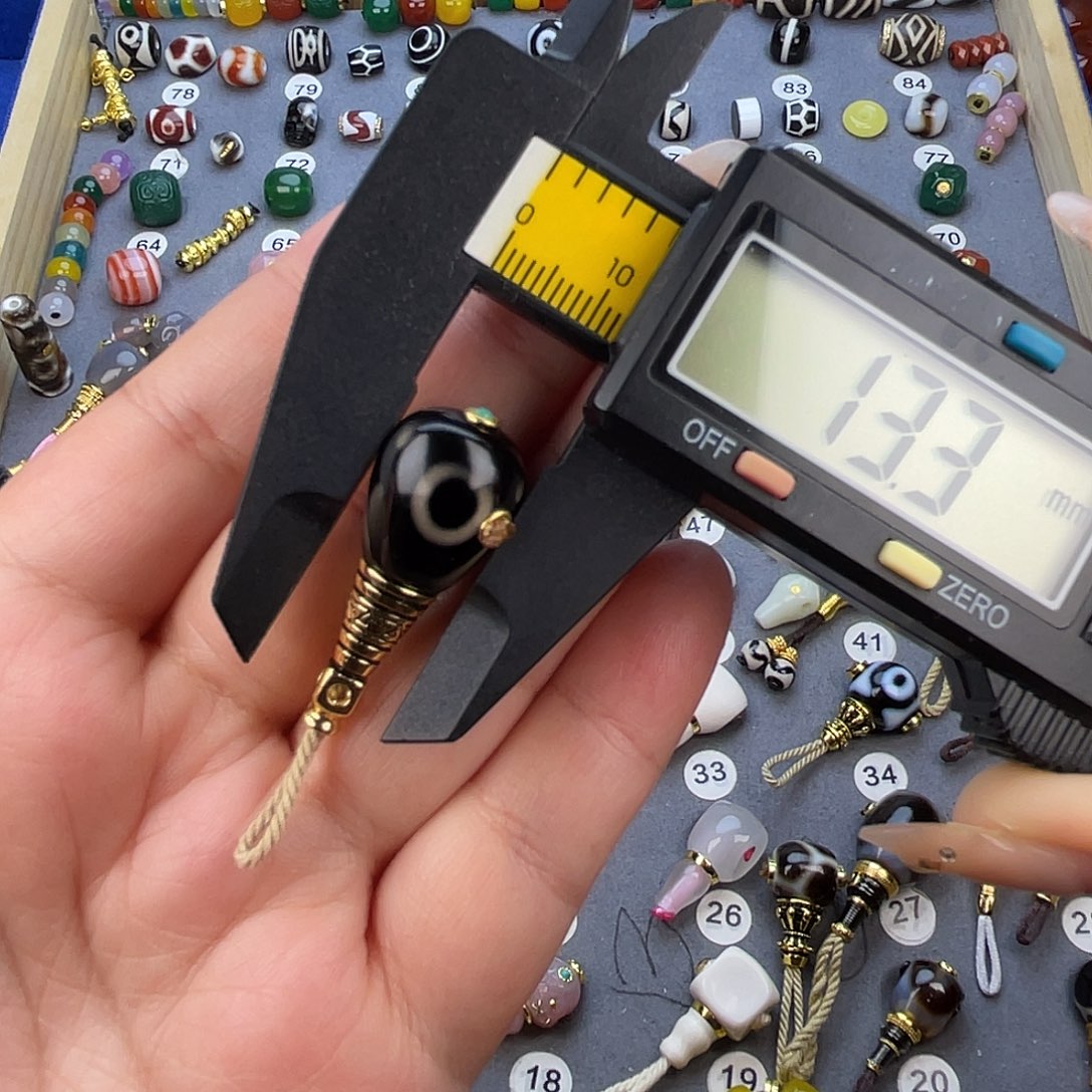 玛瑙/玉髓未镶嵌饰品