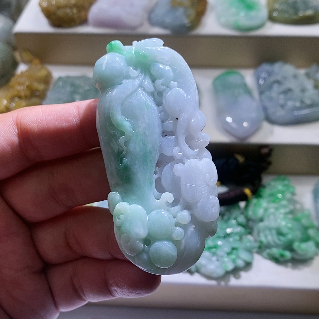 【闪购商品】翡翠颈饰未镶嵌吊坠