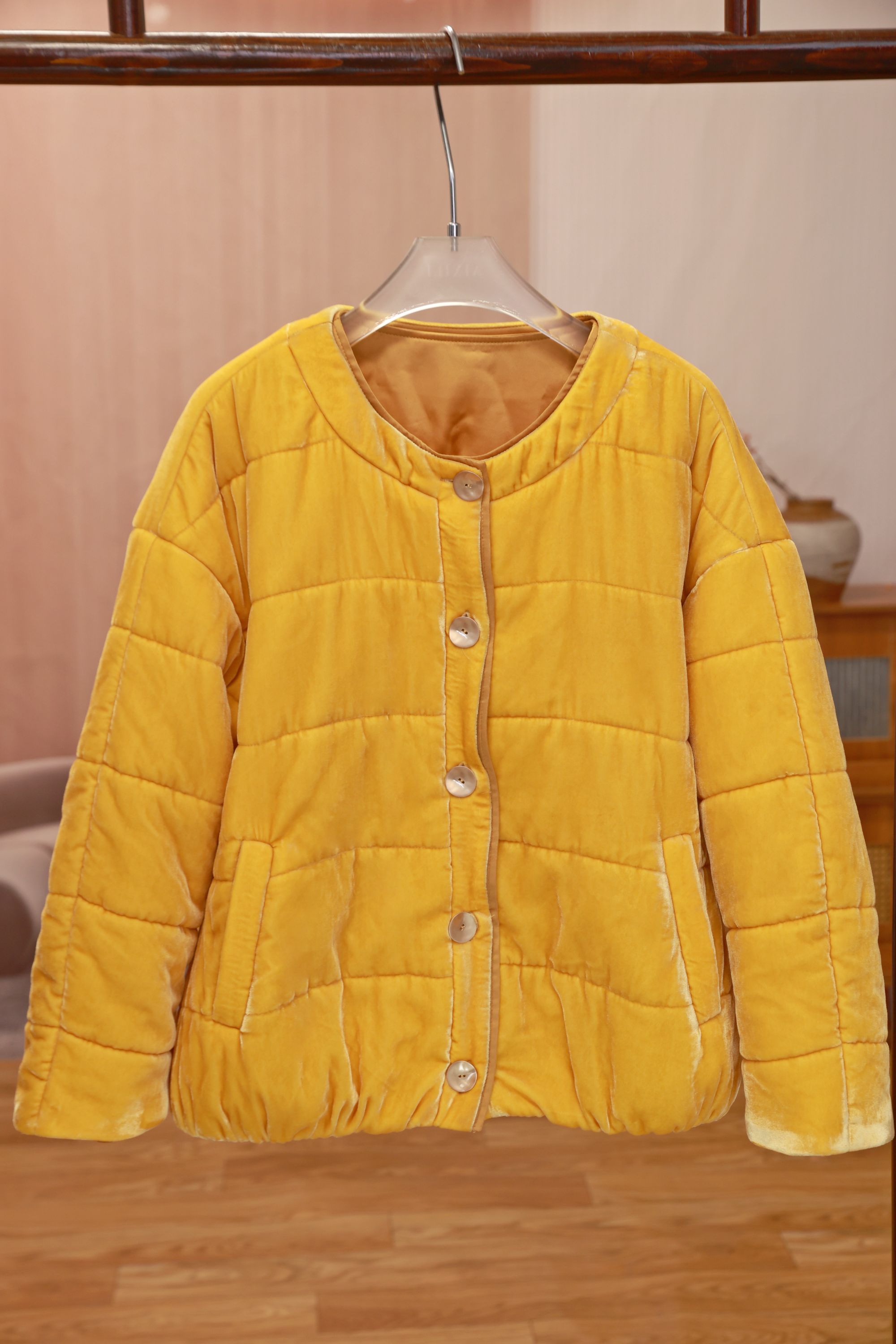 ”金絮“时尚真丝丝绒纯色秋冬加厚保暖外套