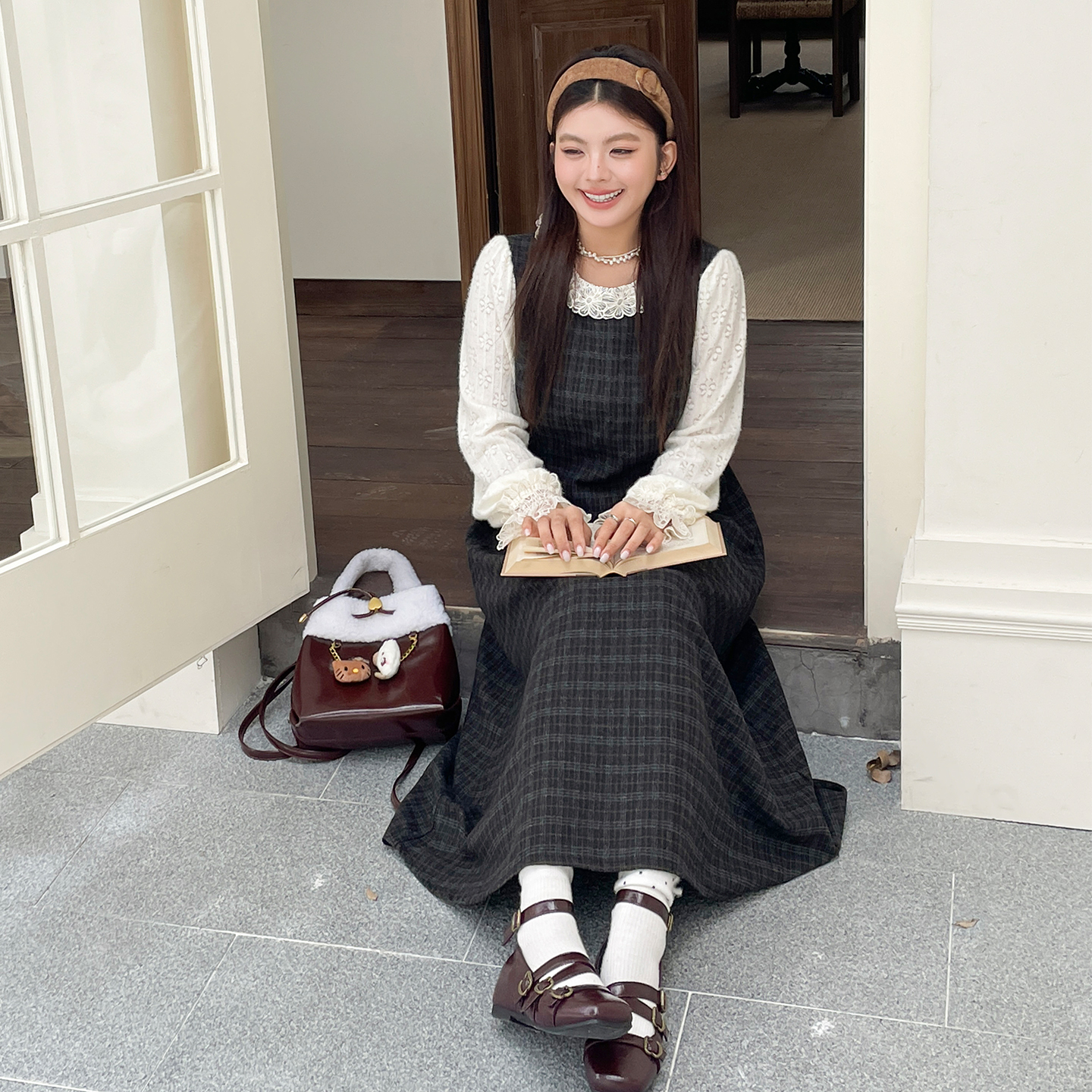 大码胖mm法式复古格纹长袖连衣裙女秋冬收腰显瘦蕾丝拼接裙长裙子