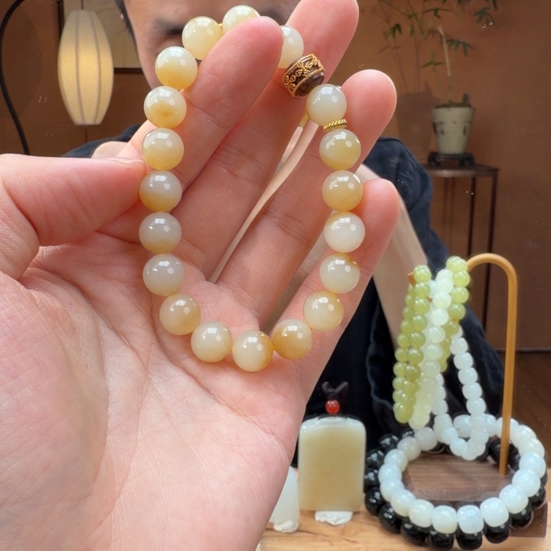 和田玉未镶嵌车挂