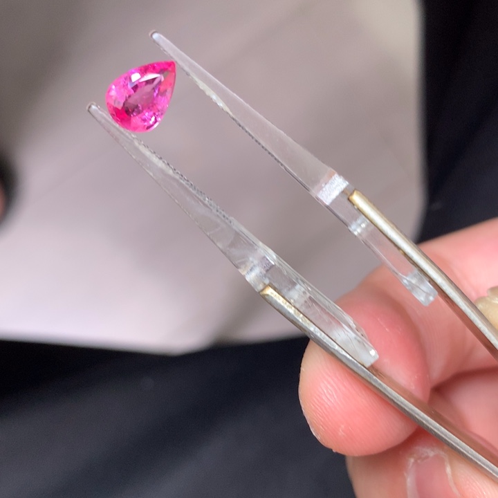 尖晶石裸石未镶嵌