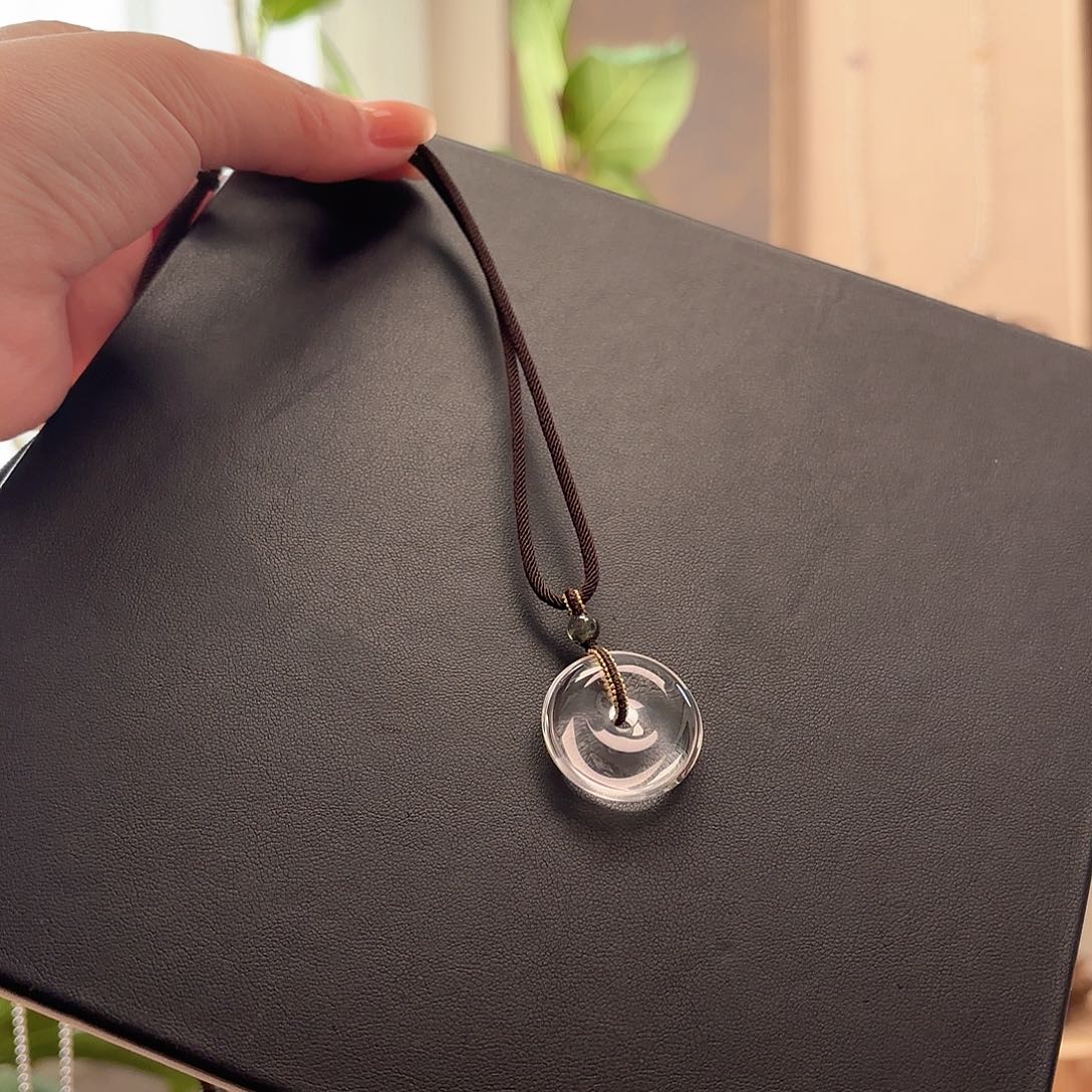 颈饰未镶嵌水晶平安扣