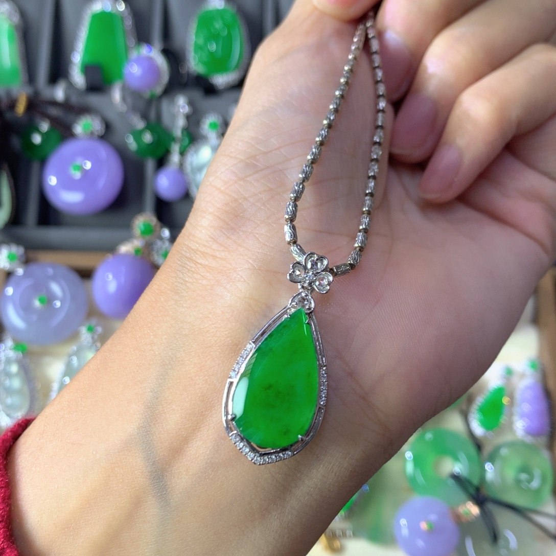 翡翠18K金镶嵌吊坠(不含链)