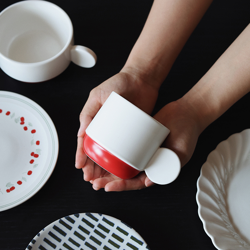 【瑕疵】280ml Gres红底单耳马克杯 8.5×8cm