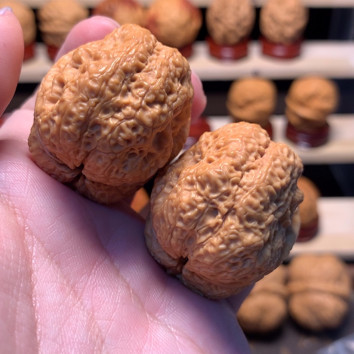 财***众文玩核桃把件40龙脊蟾王