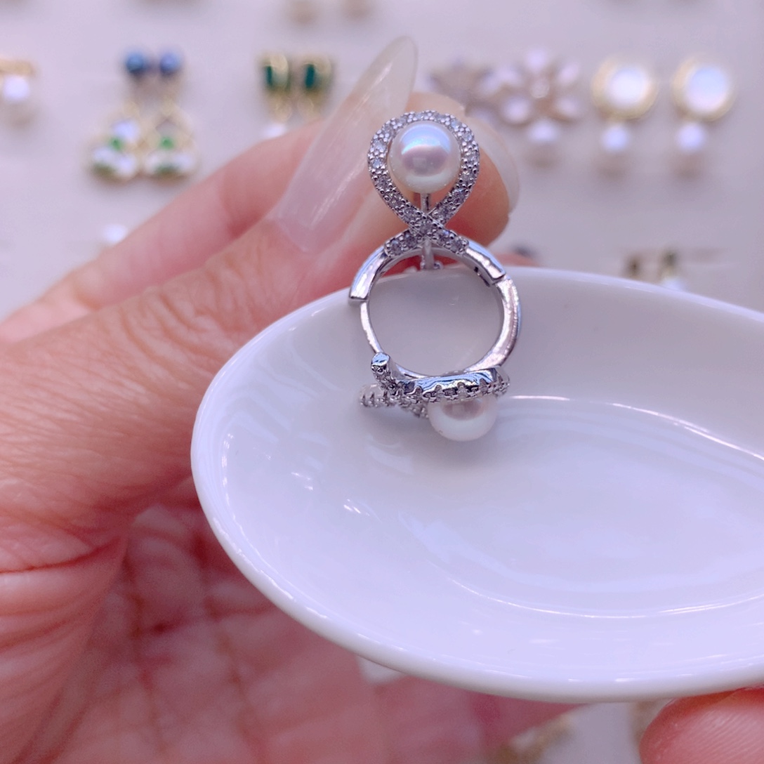 淡水珍珠耳饰合金