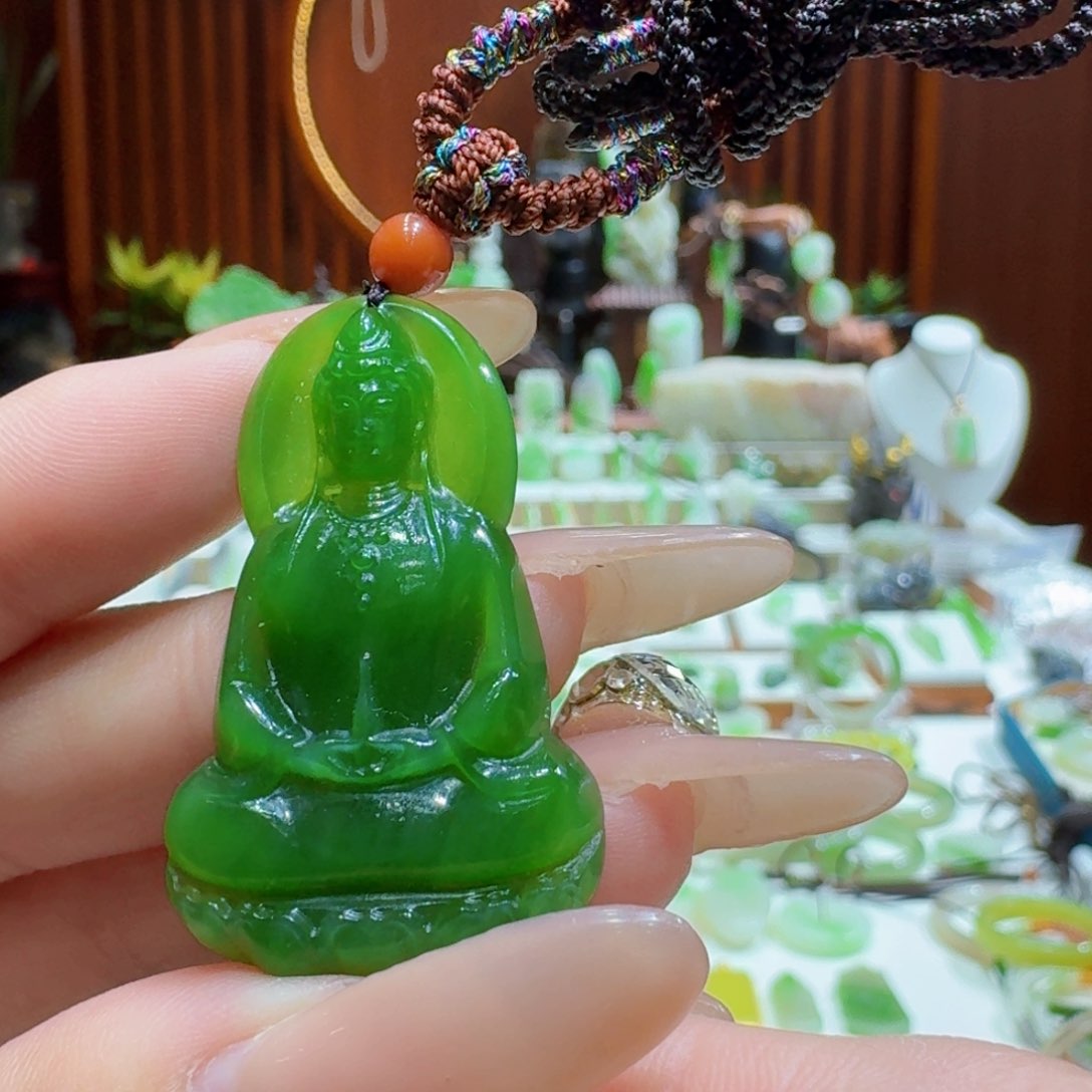 和田玉碧玉满绿满肉观音未镶嵌