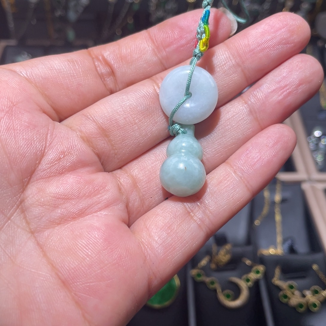 翡翠未镶嵌颈饰天然翡翠