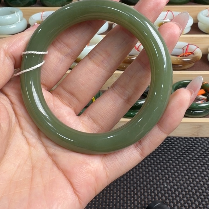 和田玉未镶嵌颈饰56