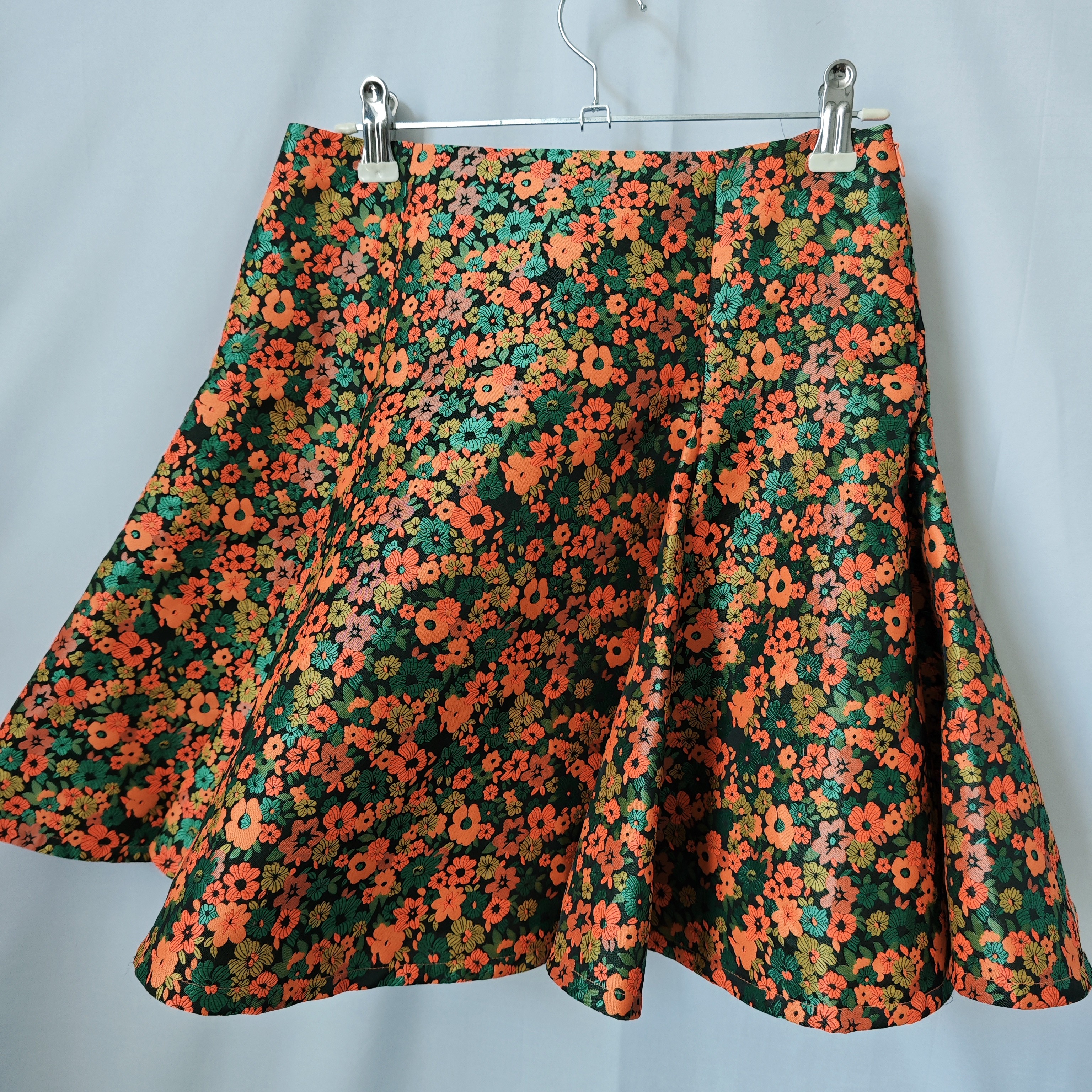 不支持退换/碎花气质伞裙200109