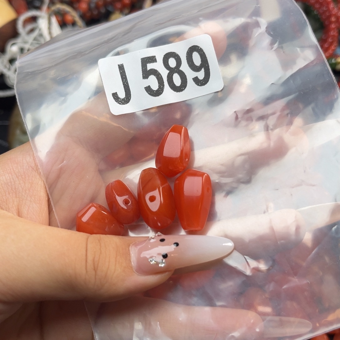 南红玛瑙未镶嵌珠宝奇石单****3