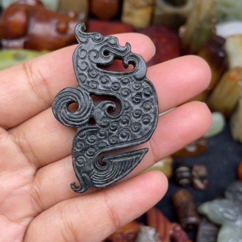 蛇纹石玉未镶嵌颈饰101