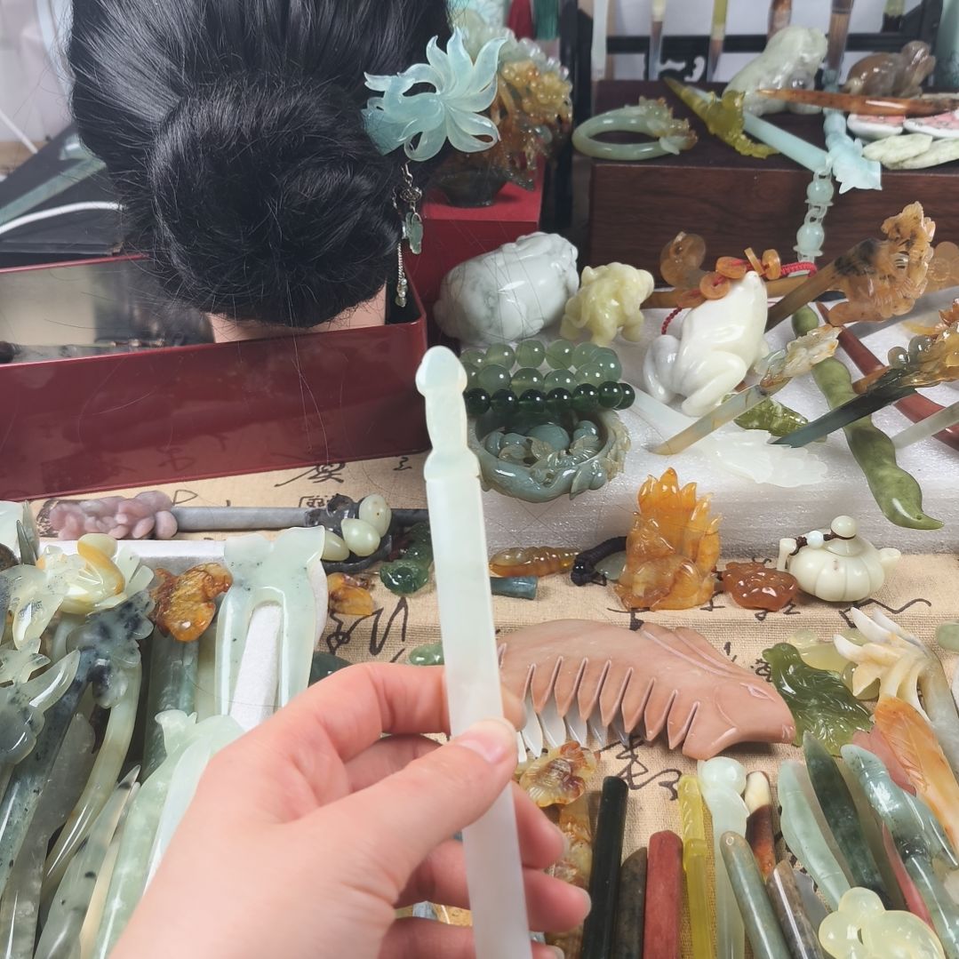 蛇纹石玉发饰合金