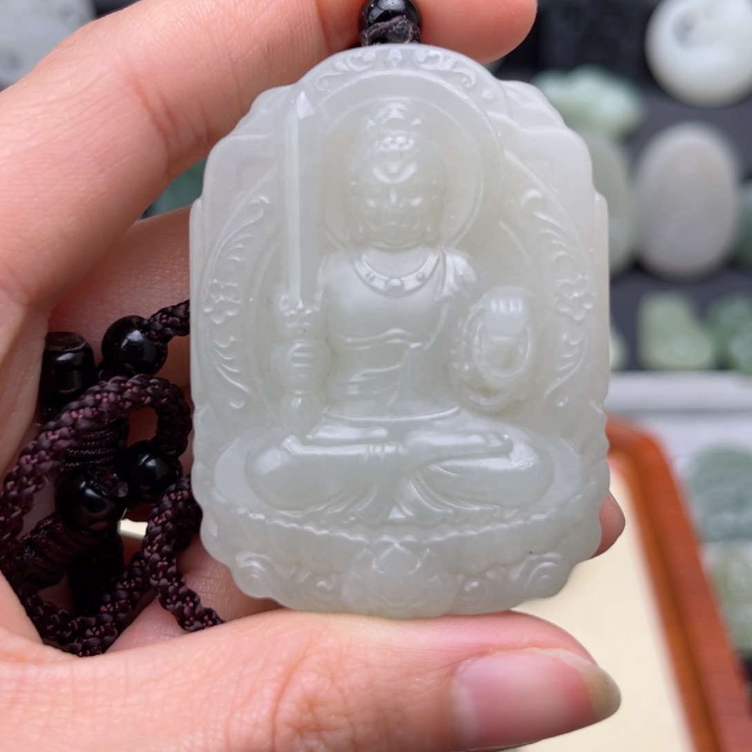 和田玉颈饰未镶嵌好*