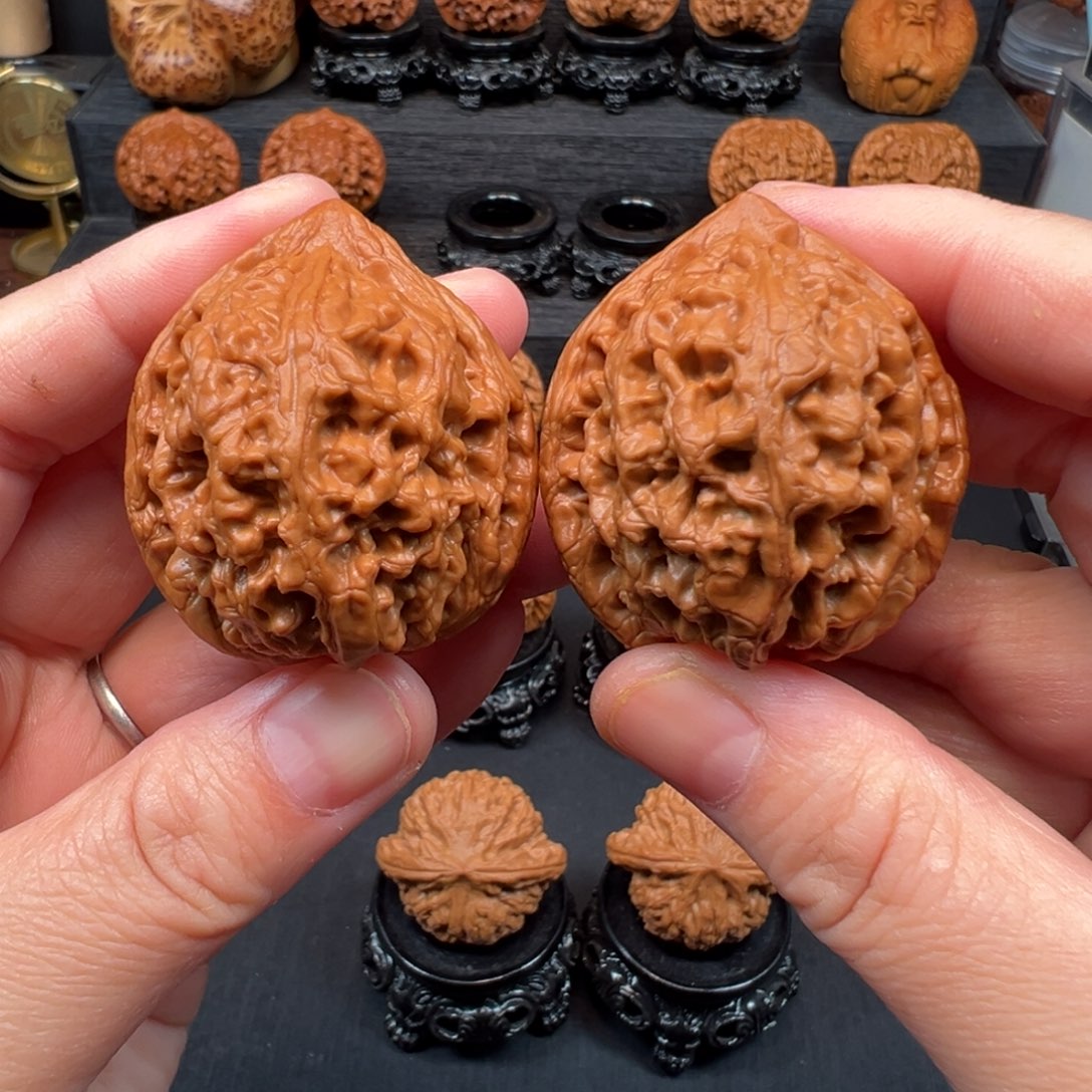 文玩核桃吊坠40全品大沽石