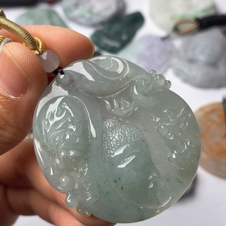 翡翠未镶嵌颈饰翡翠