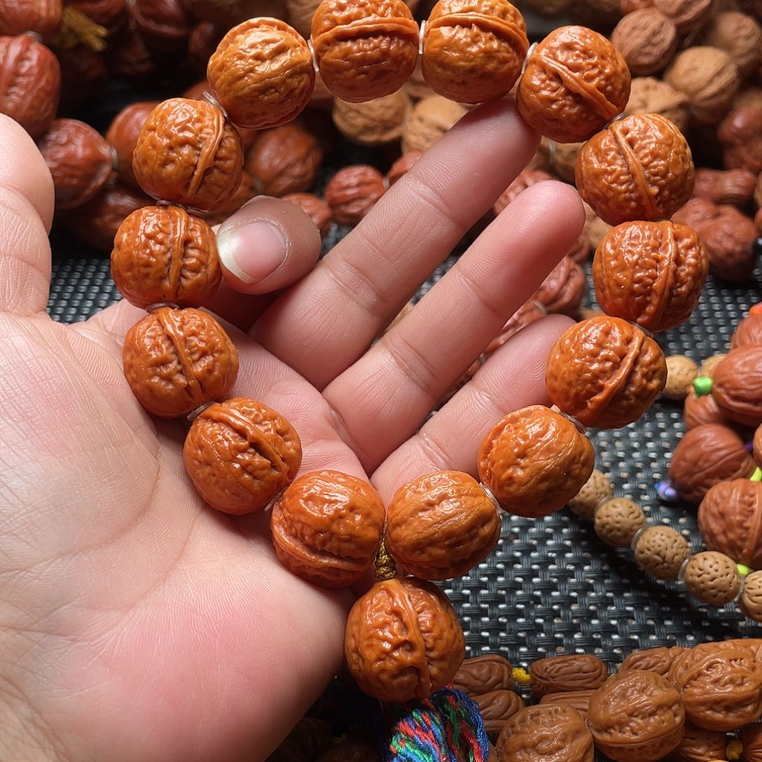 김***수文玩核桃手串富甲天下