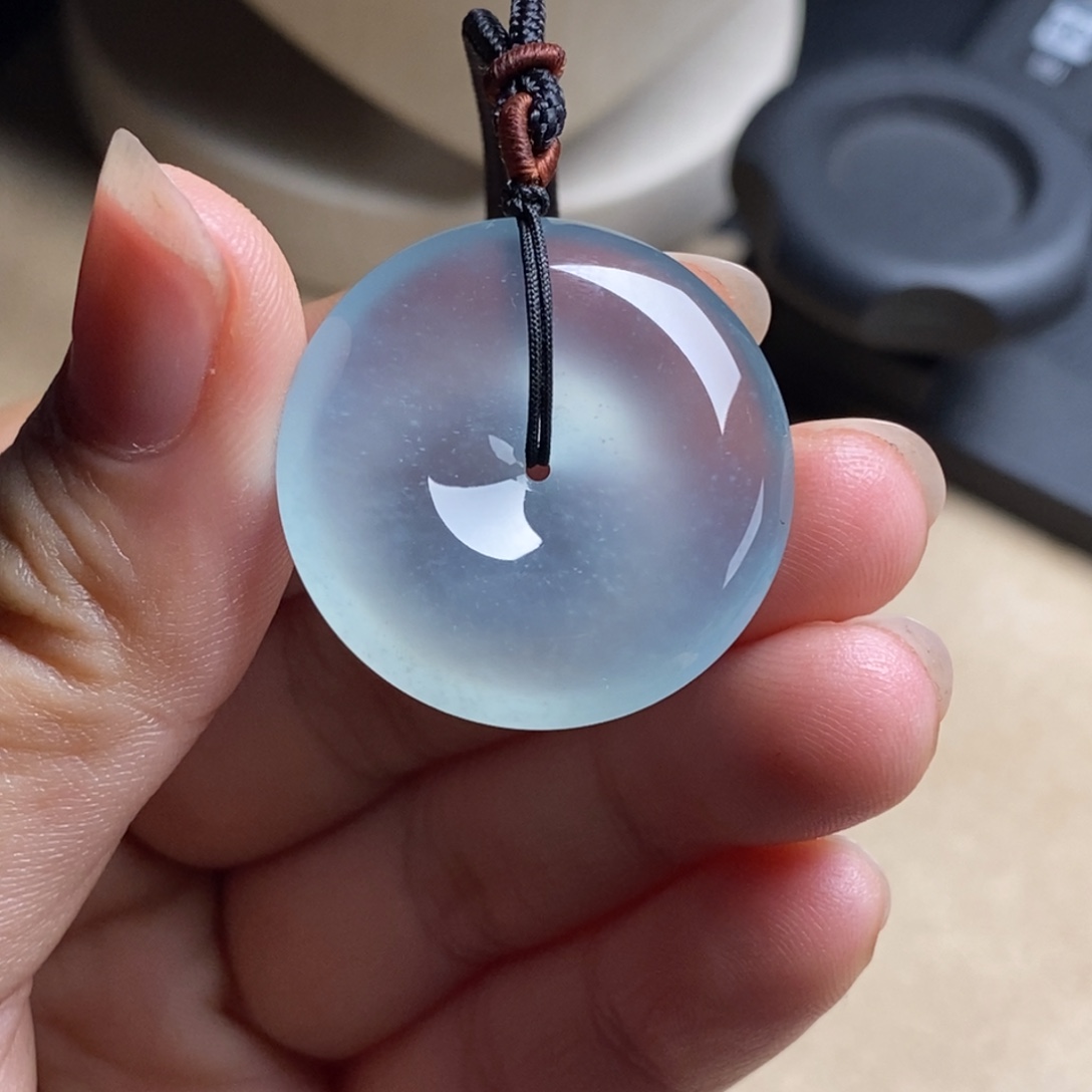翡翠未镶嵌颈饰高冰天空蓝起光清透纯净平安扣