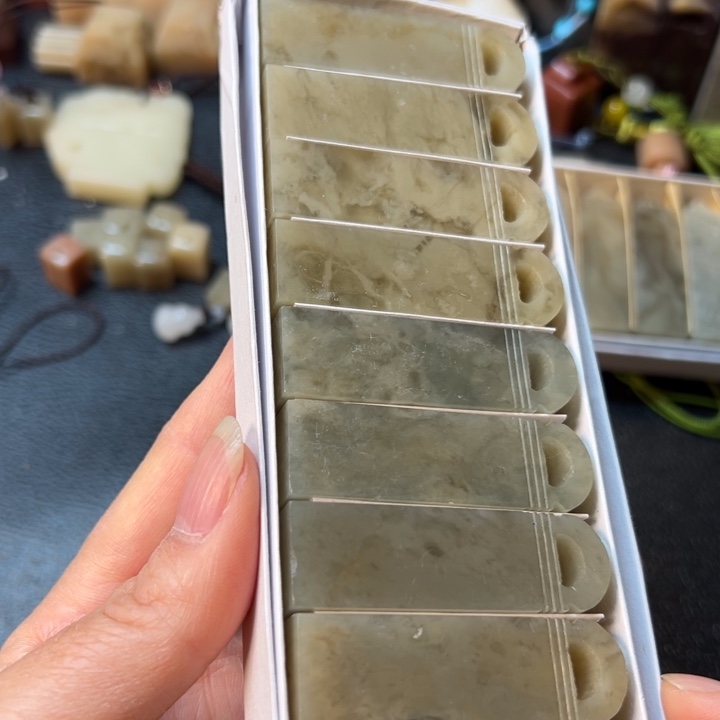 蘭***齋印石伊犁石10个1.5*1.5*5.0