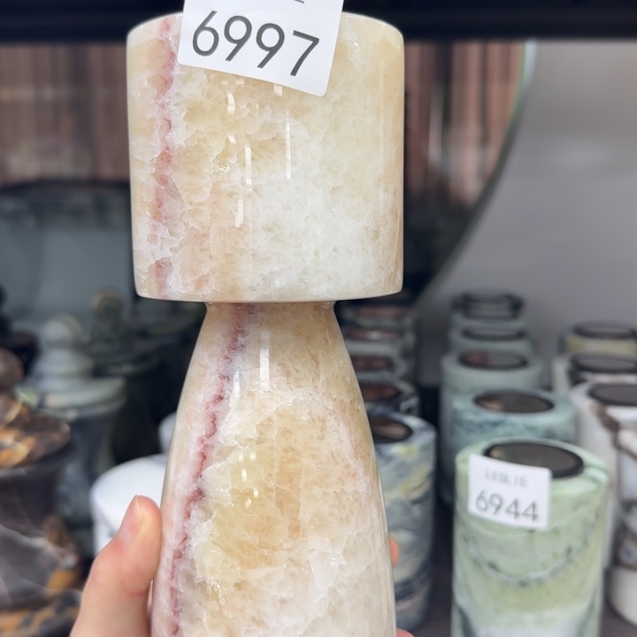 L。6997。。。。。。。。烛台