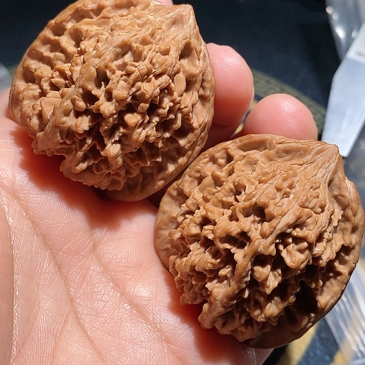 【闪购商品】文玩核桃吊坠满天星