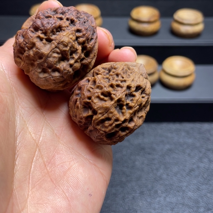 文玩核桃吊坠F毒王40