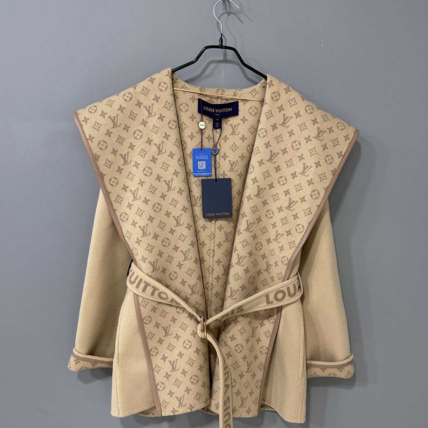 未使用 LouisVuitton/路易威登 满印浴袍大衣/全新/38码/71143