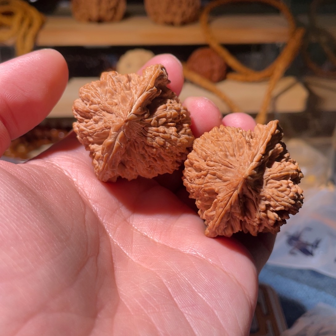 文玩核桃把件48999。098