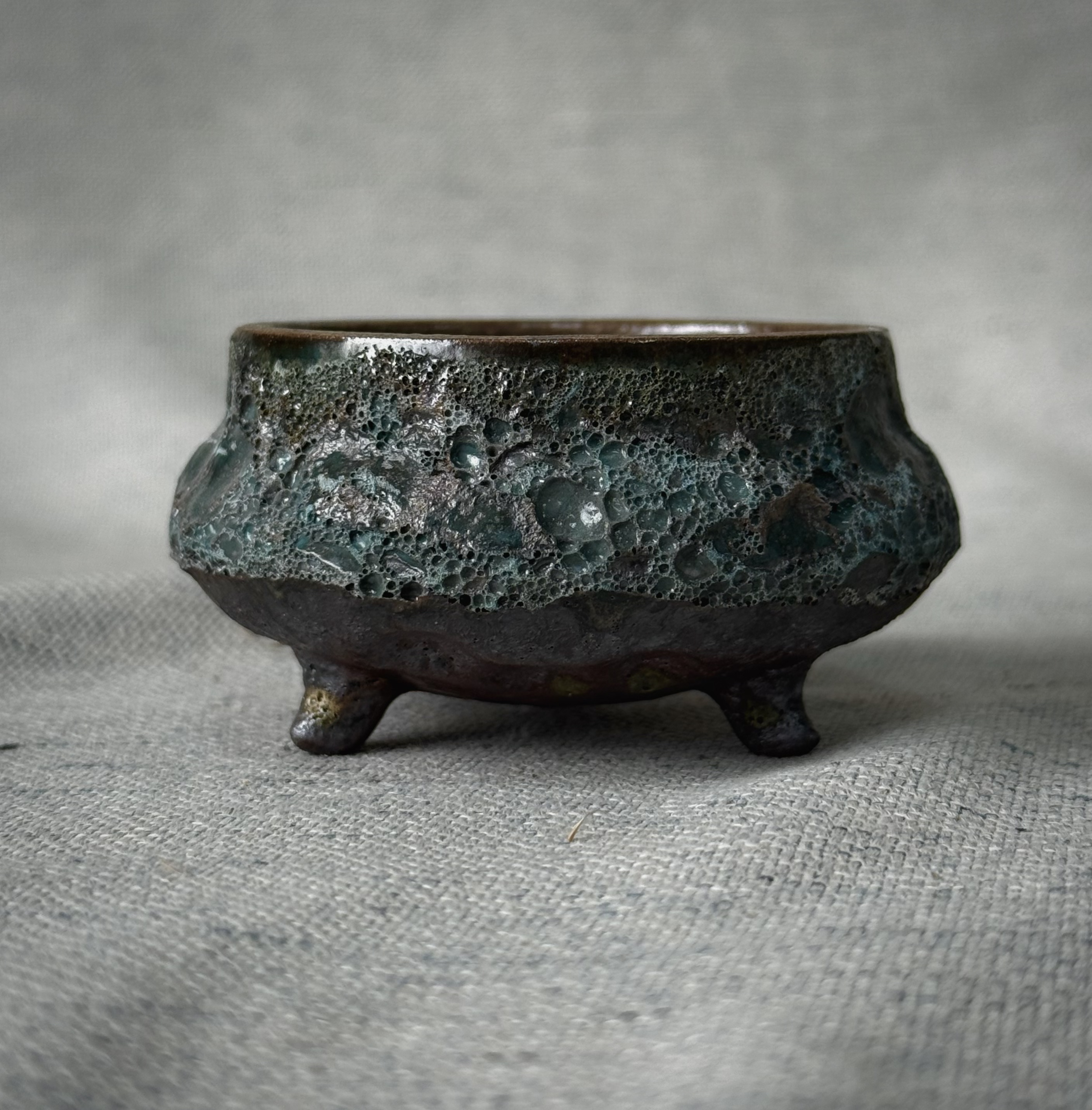 新品青铜虫洞冰裂家用个人杯茶杯三足鼎立杯粗陶手作容量50cc