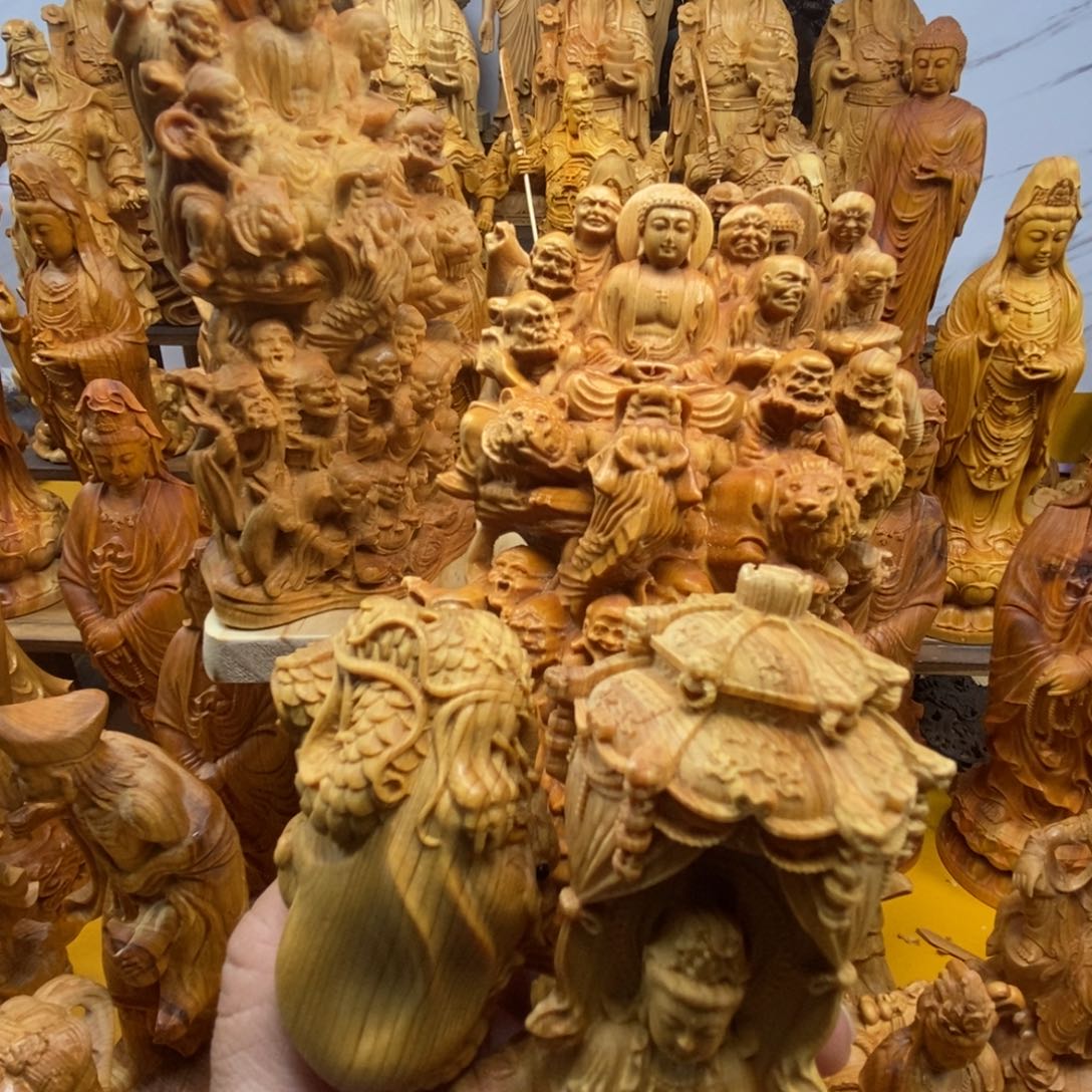 柏木（崖柏）龙西方三圣十八罗汉