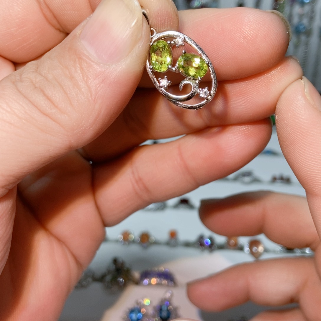 绿水晶戒指银S925镶嵌