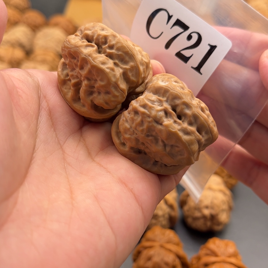 M***5文玩核桃把件蛙蛙蛙精品37度39