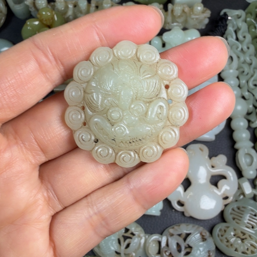 和田玉未镶嵌吊坠(不含链)