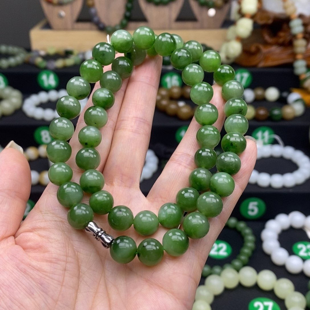 和田玉颈饰未镶嵌碧玉10m m