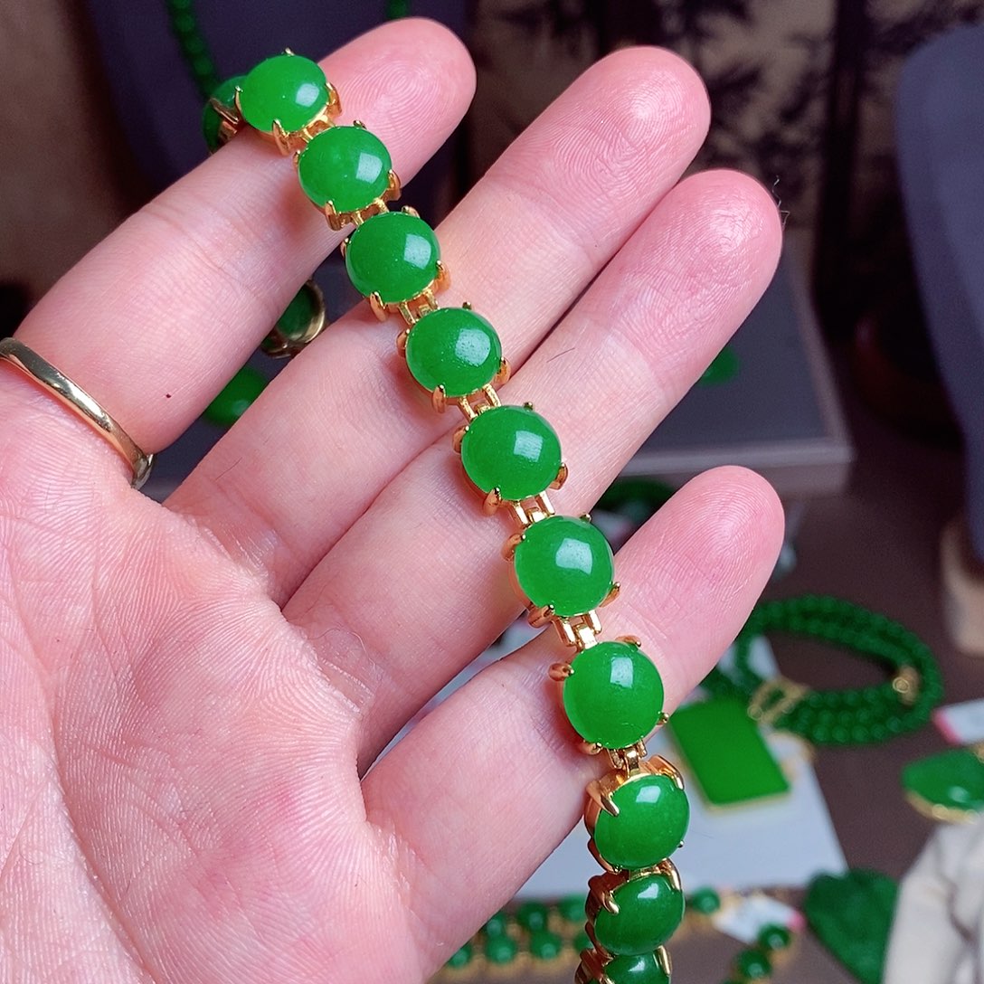 翡翠18K金镶嵌手链13